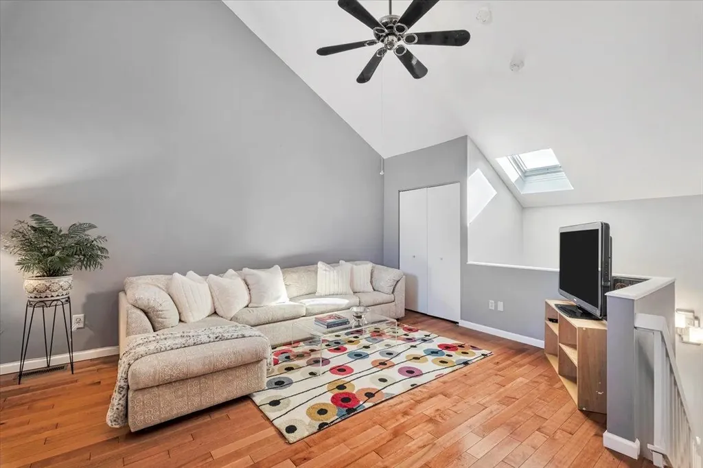 57 Waterside Close Eastchester NY 10709