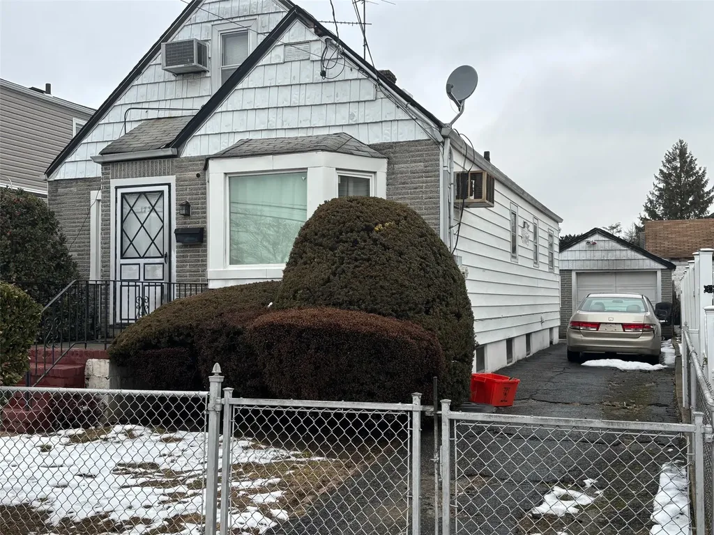 1730 Atherton Avenue Elmont NY 11003