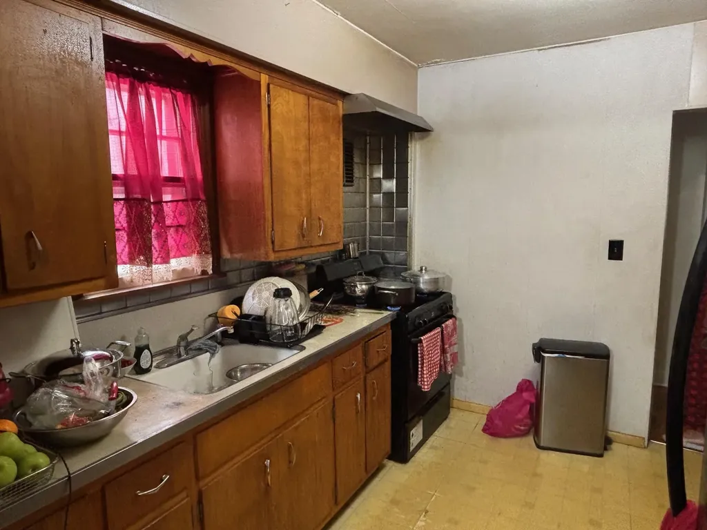1730 Atherton Avenue Elmont NY 11003