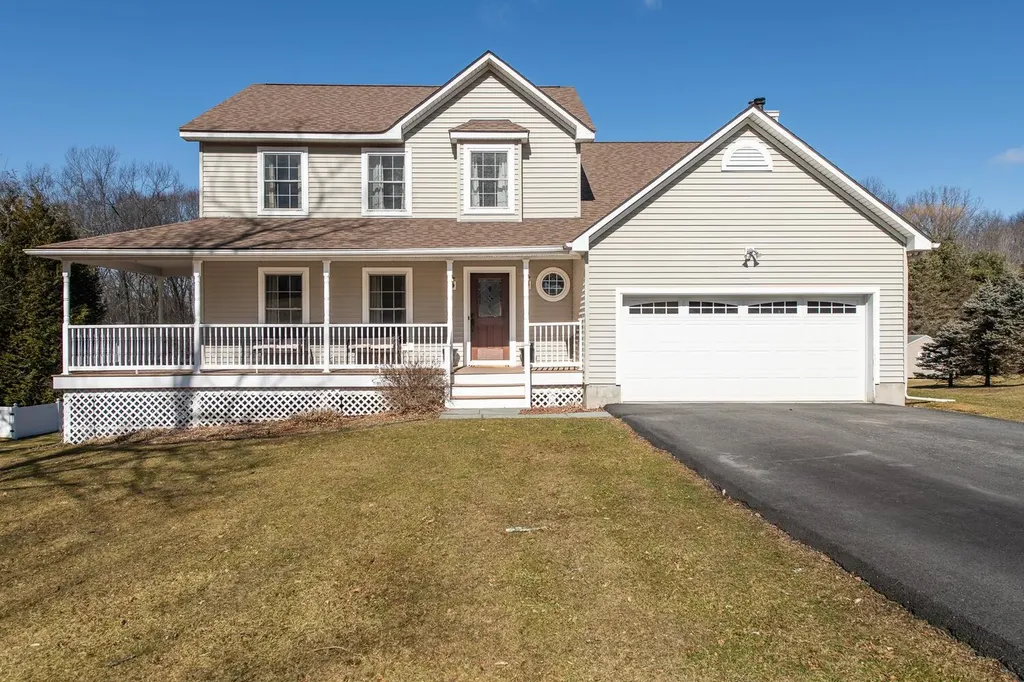 18 Shadowood Drive East Fishkill NY 12533