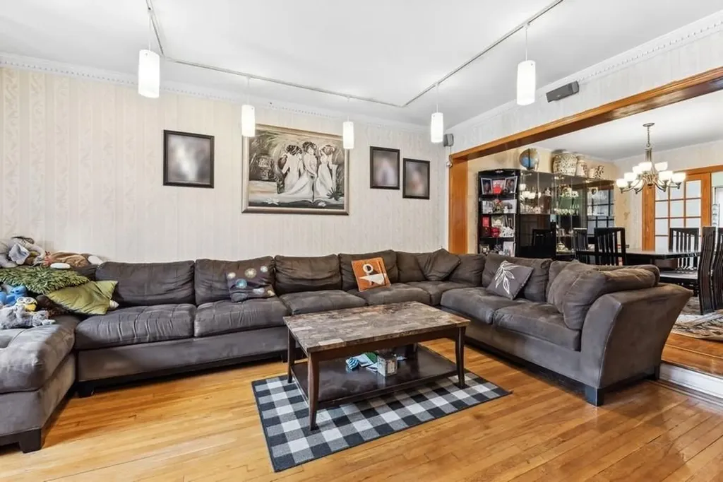 108-28 65th Road Forest Hills NY 11375