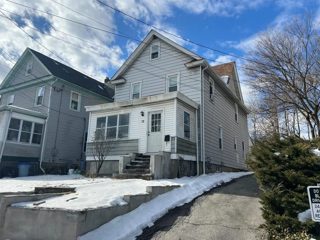 75 Wisner Avenue Newburgh NY 12550