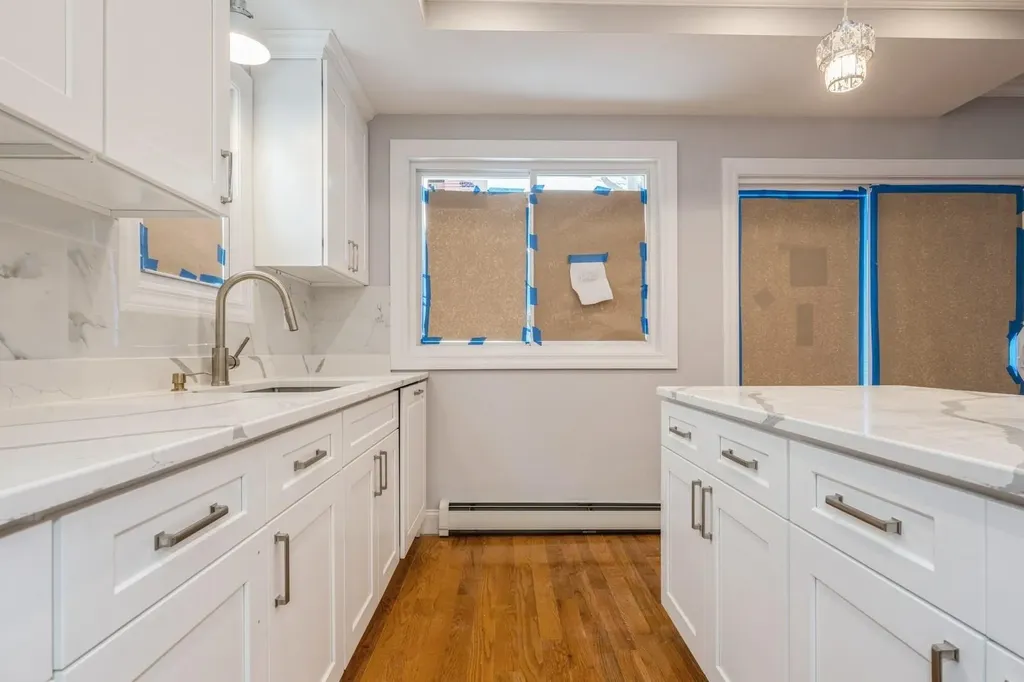 246-59 86th Road Bellerose NY 11426