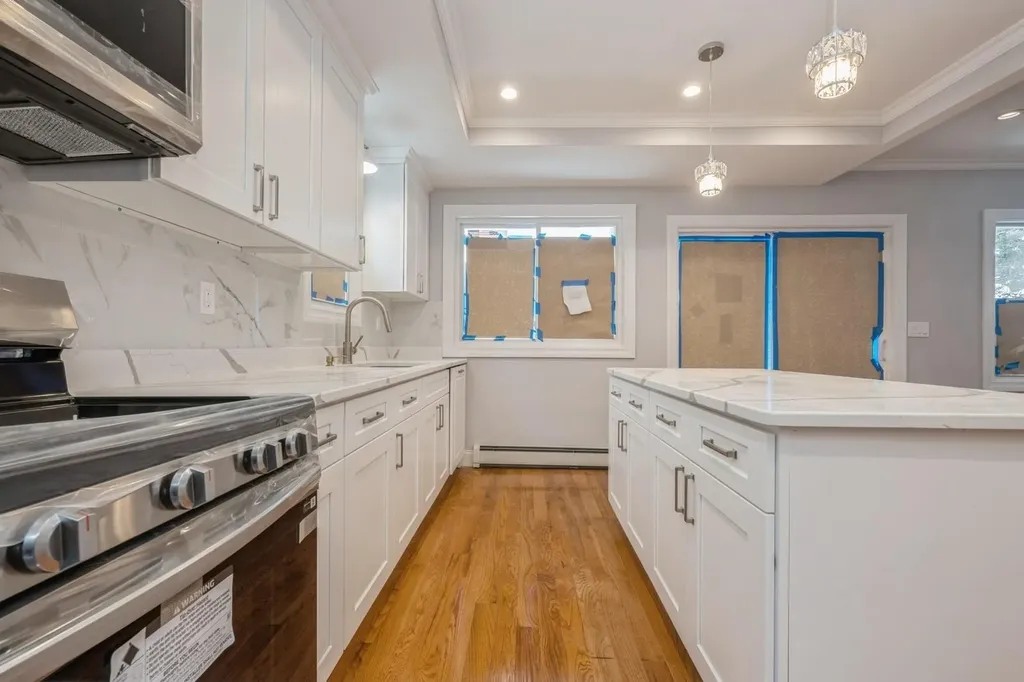 246-59 86th Road Bellerose NY 11426