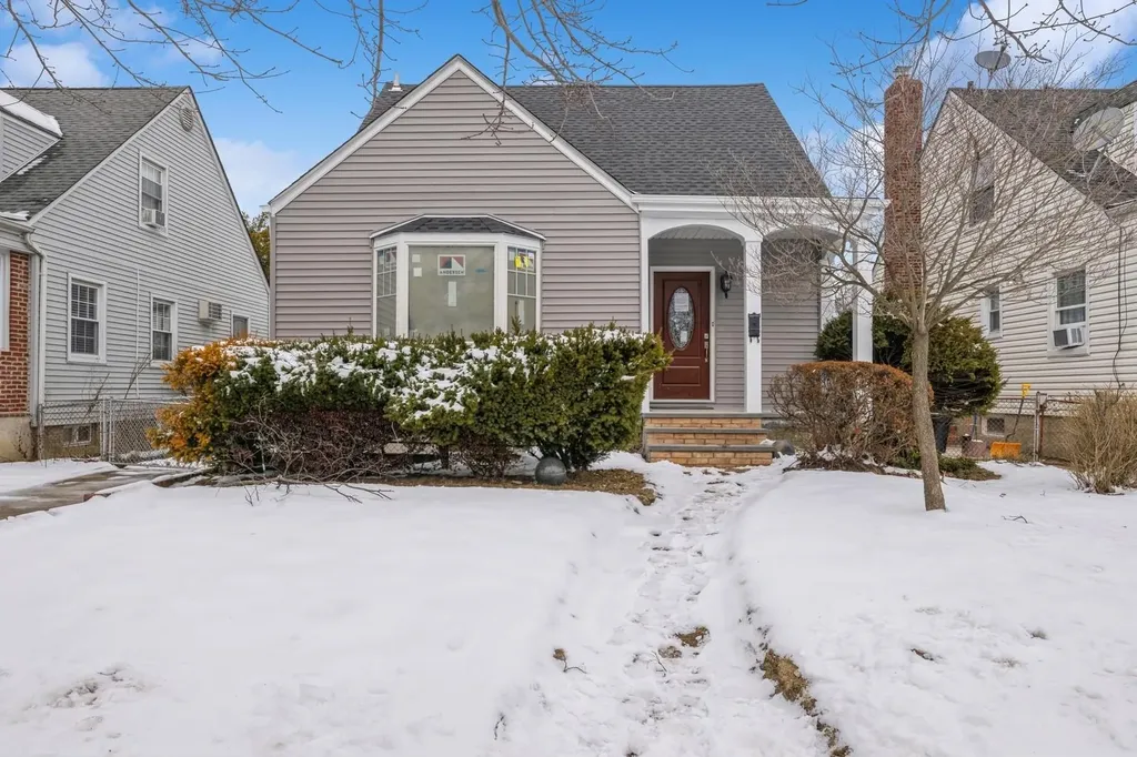 246-59 86th Road Bellerose NY 11426