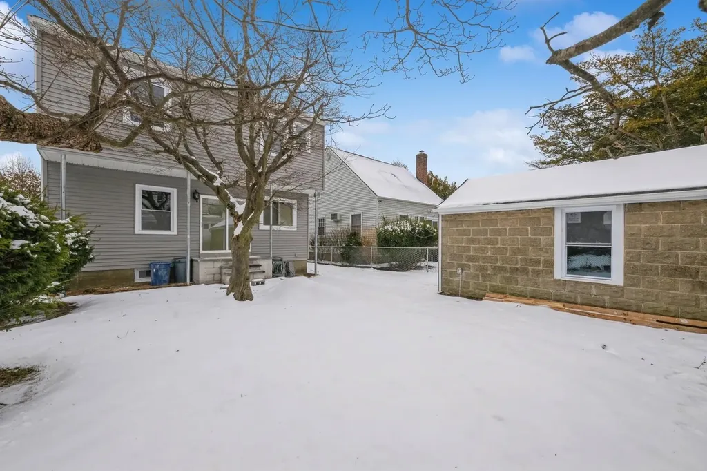 246-59 86th Road Bellerose NY 11426