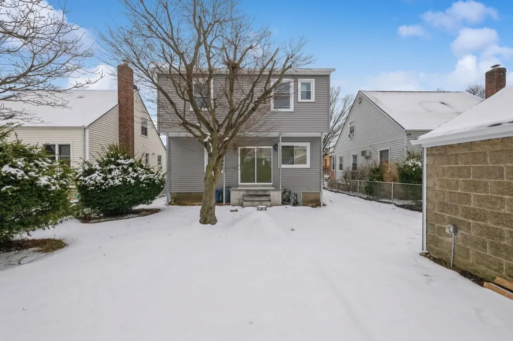 246-59 86th Road Bellerose NY 11426