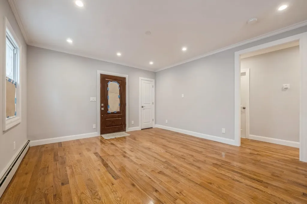 246-59 86th Road Bellerose NY 11426