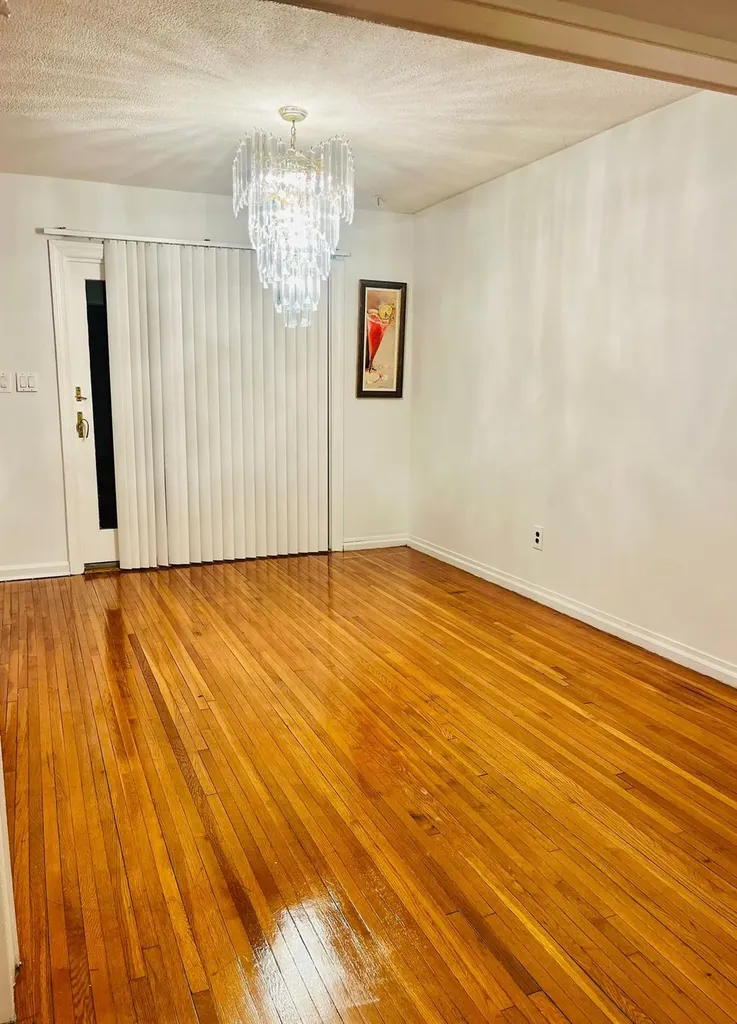 55 Middlecamp Road Westbury NY 11590