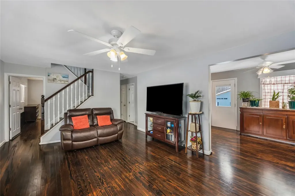 145 Hammond Road Centereach NY 11720