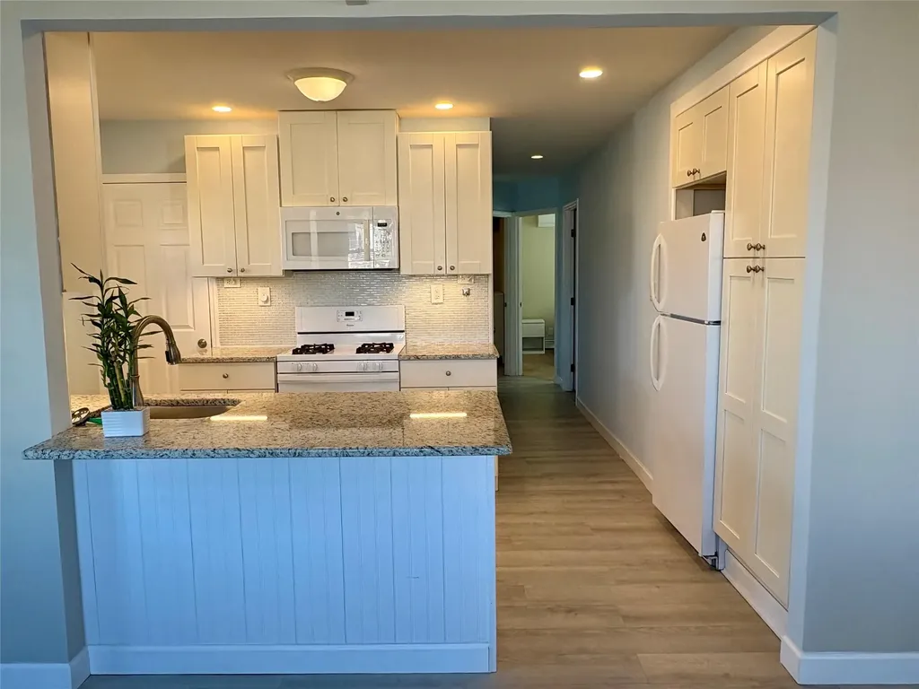 48 Connecticut Avenue Long Beach NY 11561