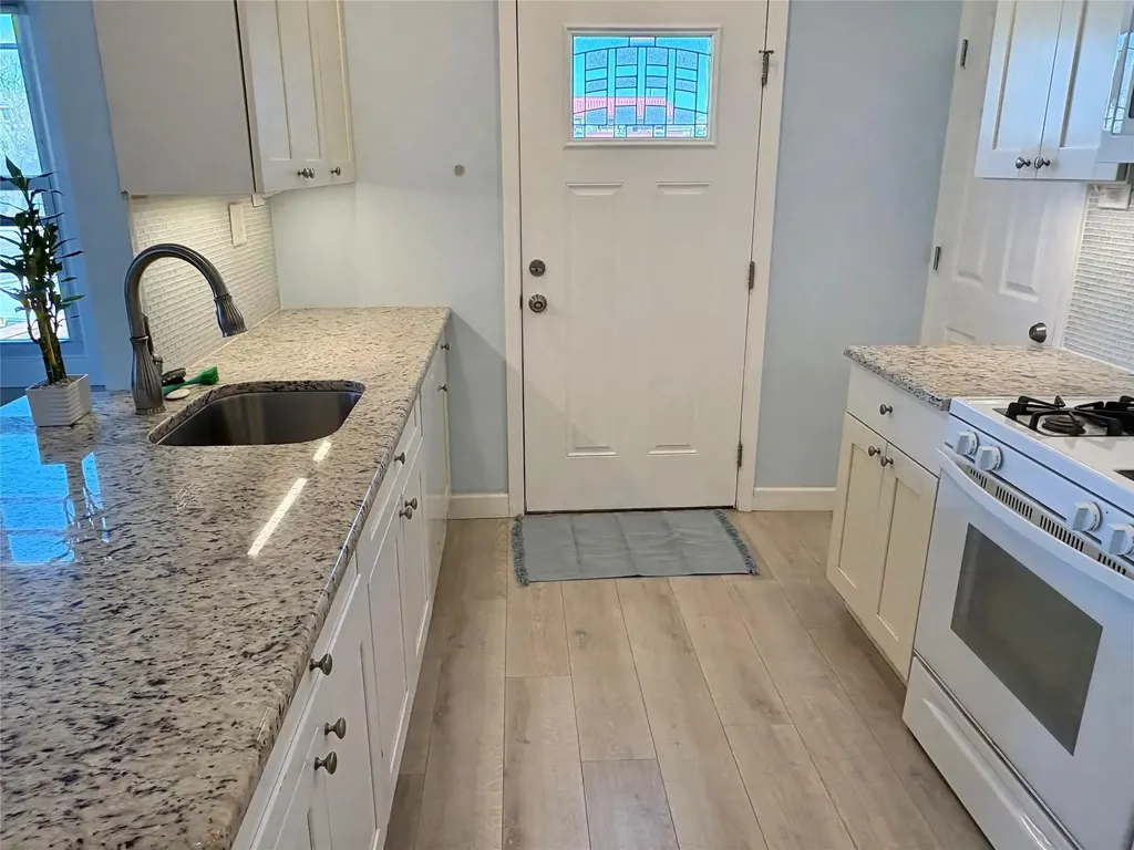 48 Connecticut Avenue Long Beach NY 11561