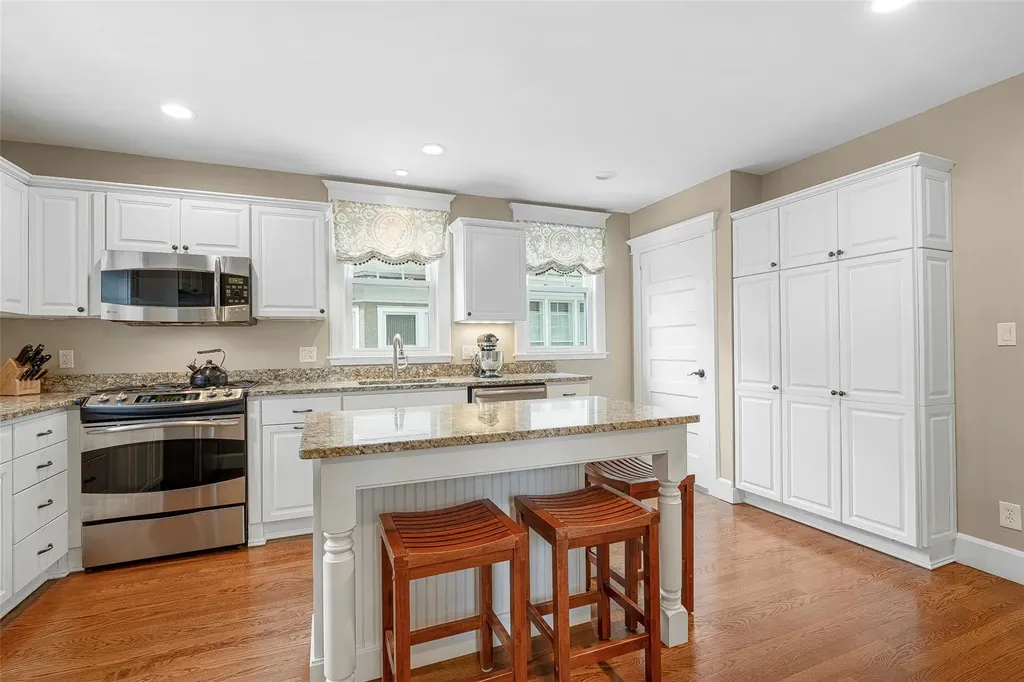 164 Harmon Avenue Pelham NY 10803