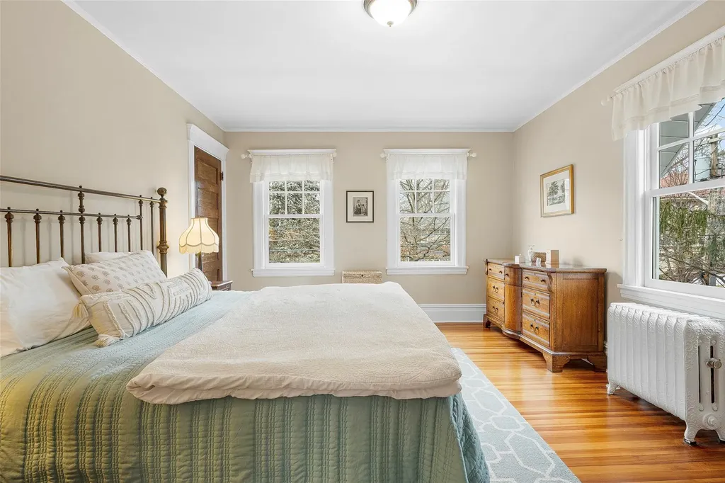 164 Harmon Avenue Pelham NY 10803
