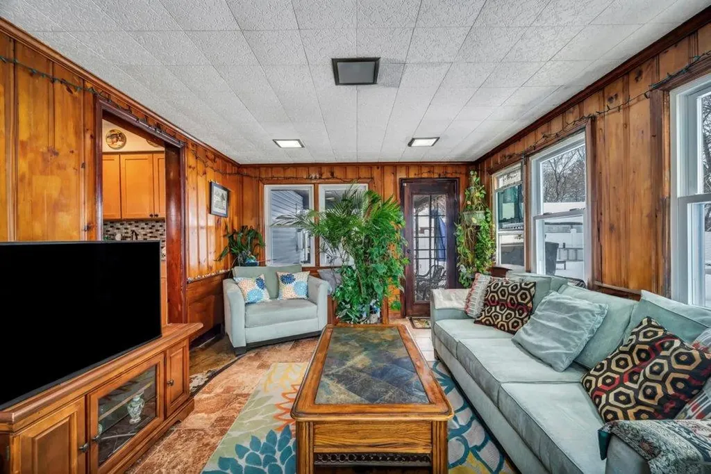 11 Russell Avenue Elmont NY 11003
