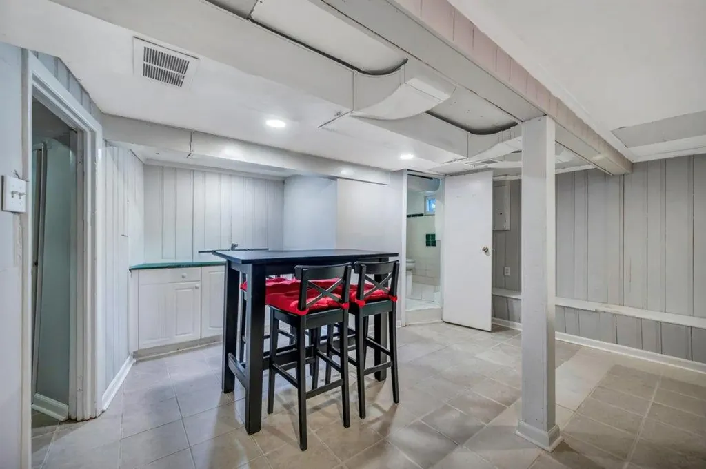 11 Russell Avenue Elmont NY 11003