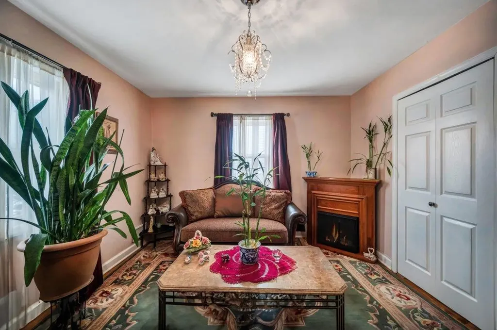 11 Russell Avenue Elmont NY 11003