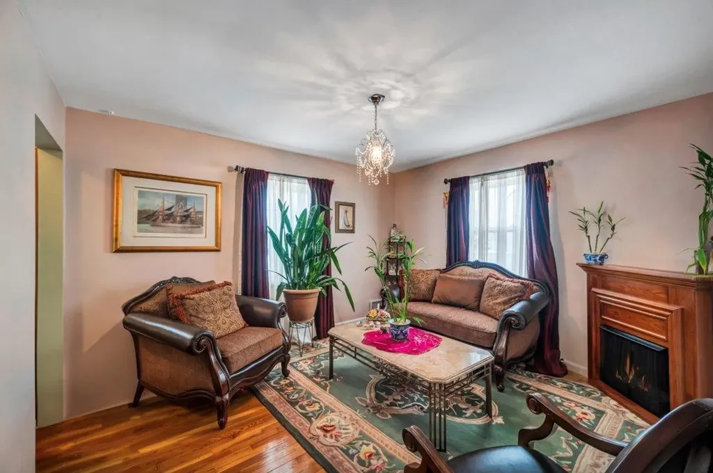11 Russell Avenue Elmont NY 11003