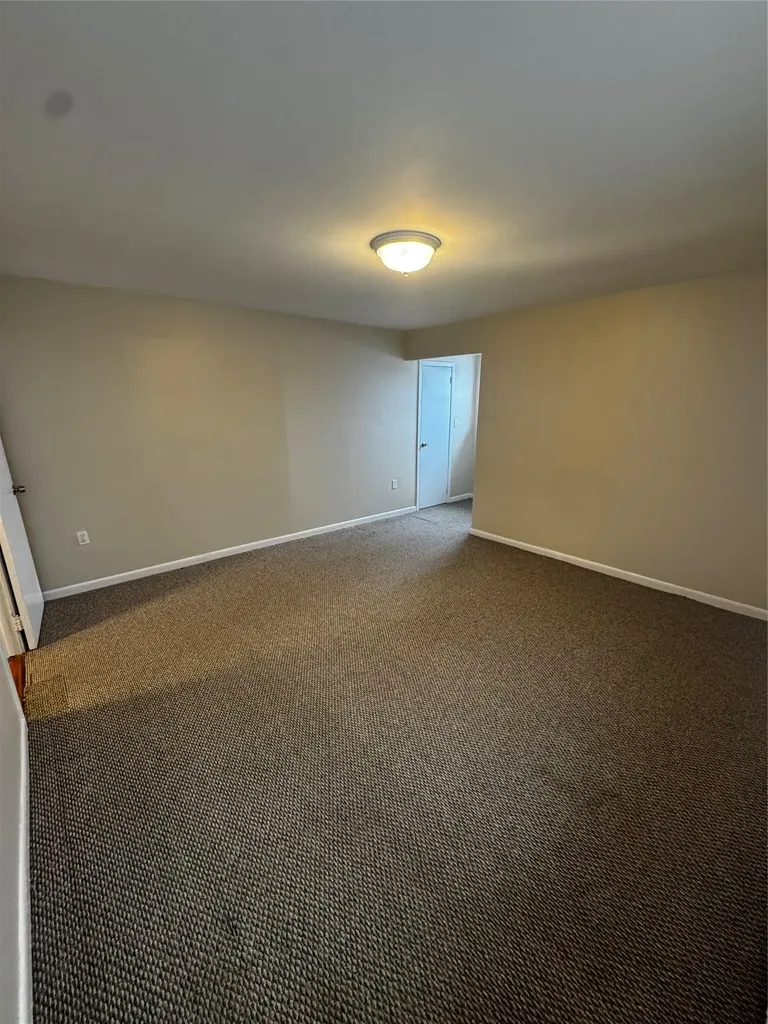 834 5th Street West Babylon NY 11704