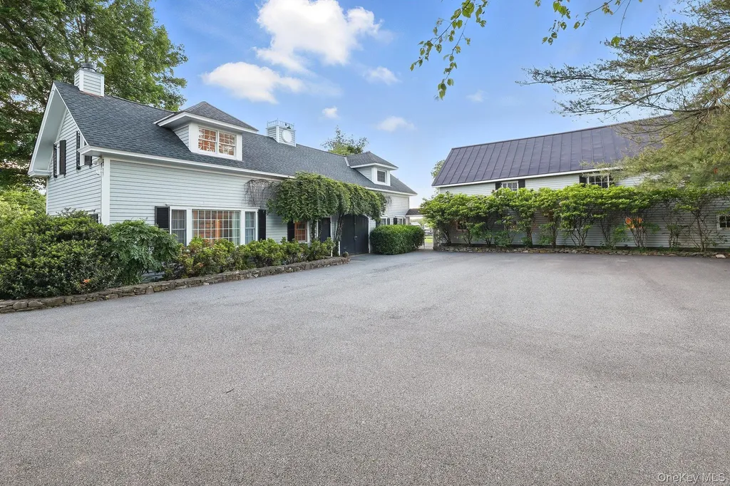 16 State School Road Warwick NY 10990