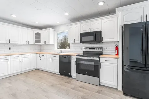 200 Orchid Drive Mastic Beach NY 11951