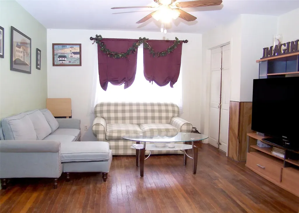 815 Udall Road West Islip NY 11795