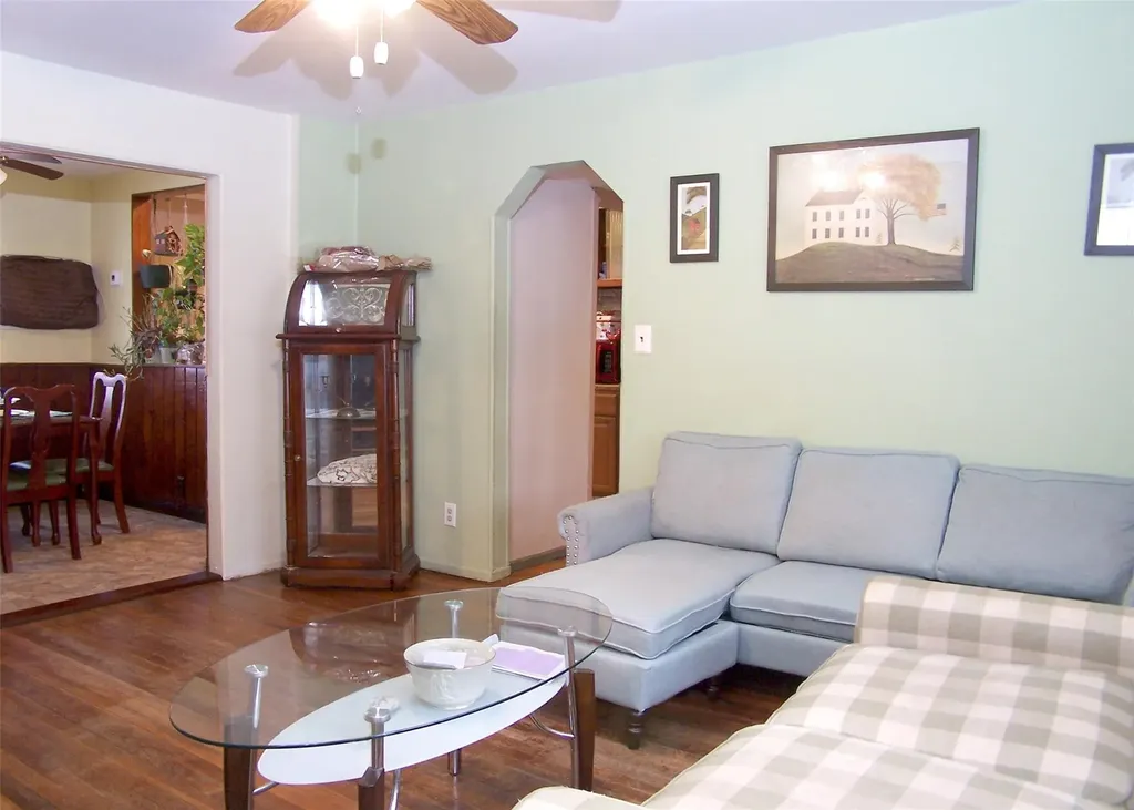 815 Udall Road West Islip NY 11795