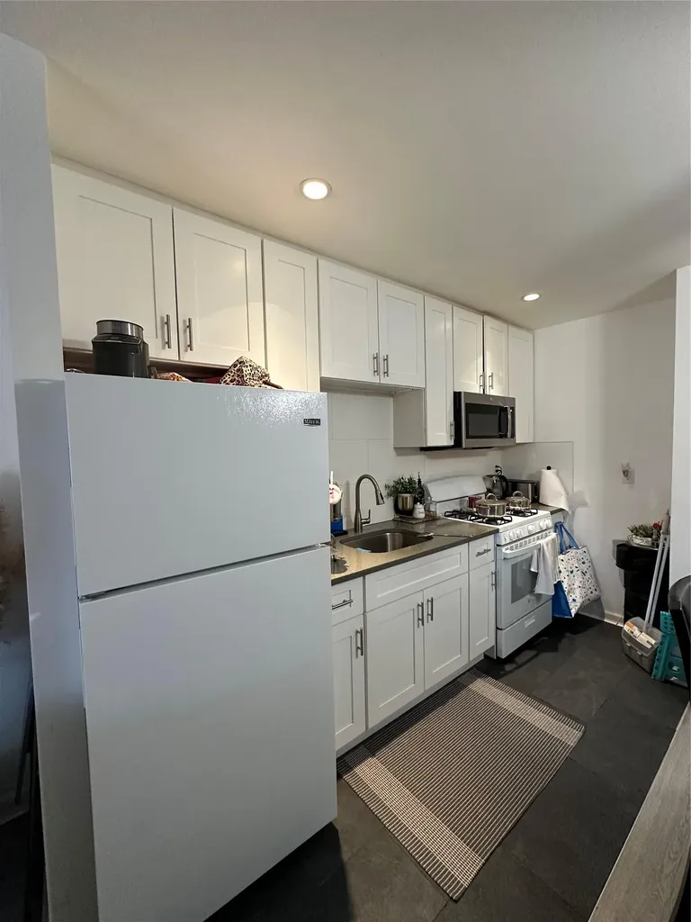 253 Robinson Avenue Bronx NY 10465