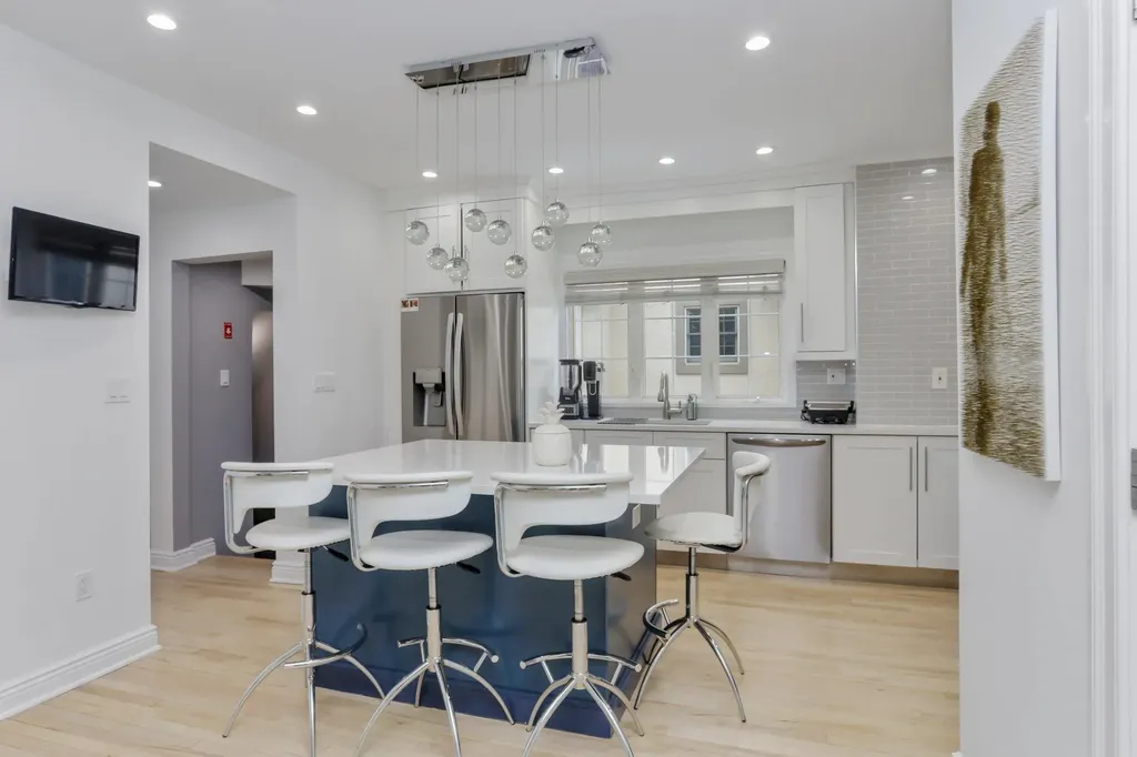 425 Carol Place Pelham NY 10803