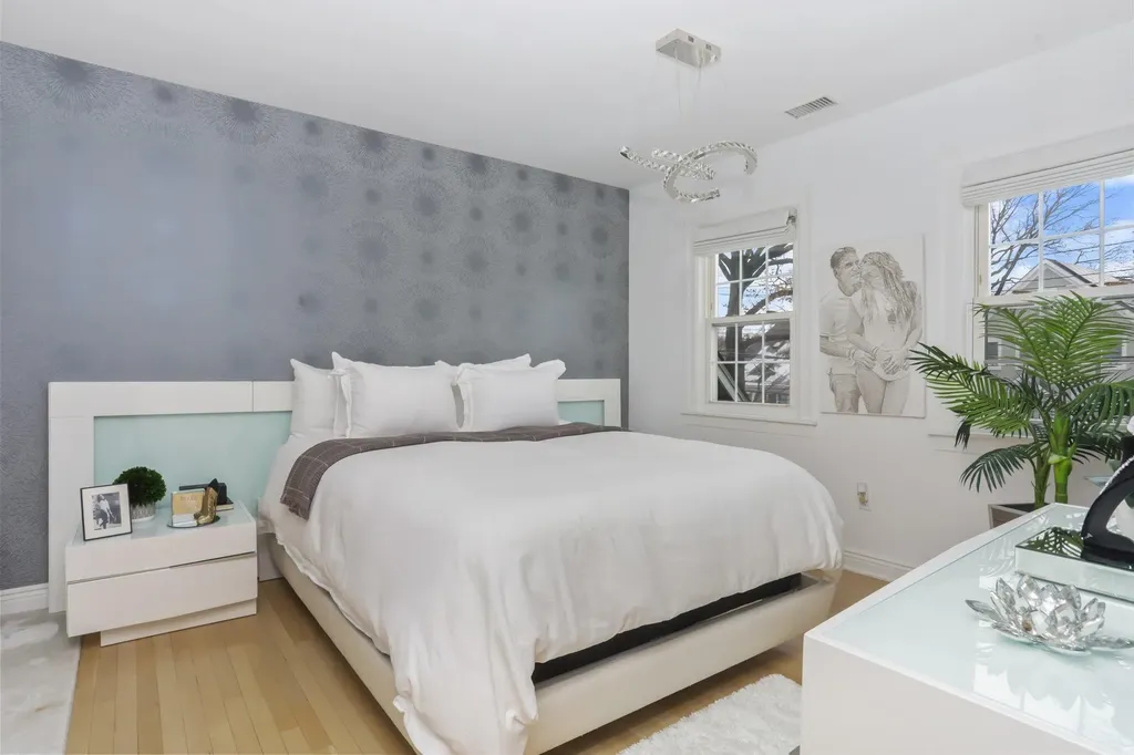 425 Carol Place Pelham NY 10803