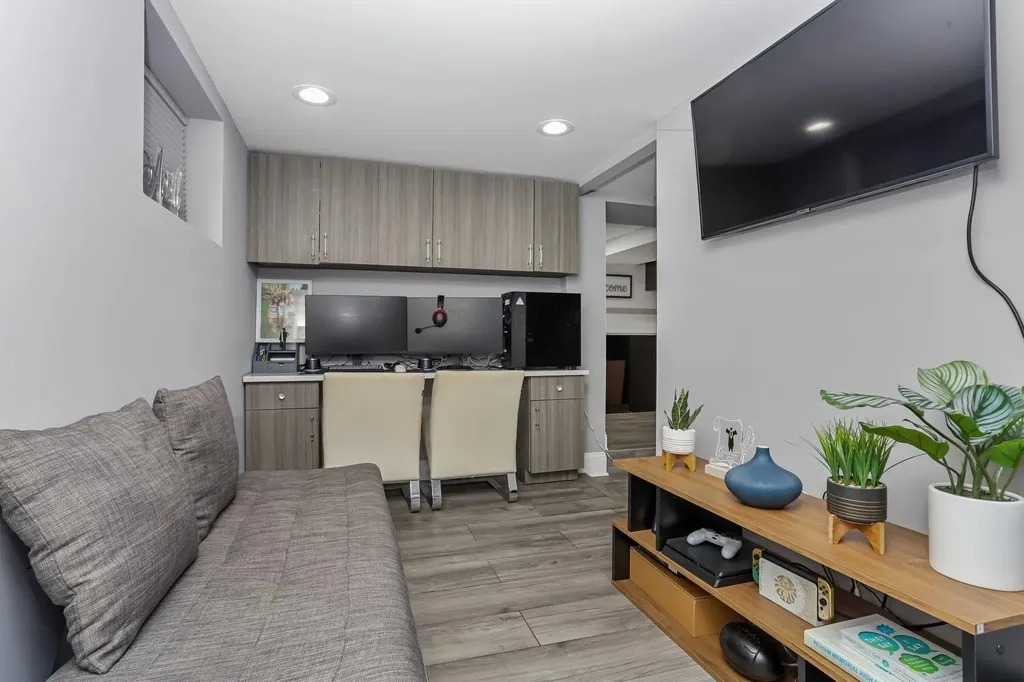 425 Carol Place Pelham NY 10803