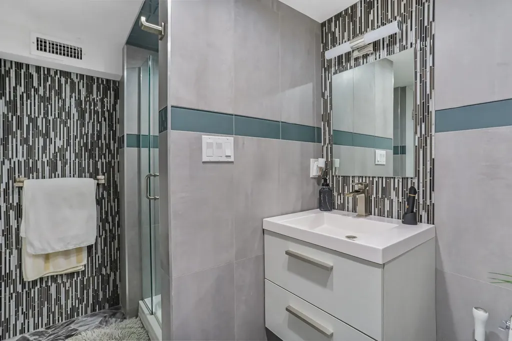 425 Carol Place Pelham NY 10803