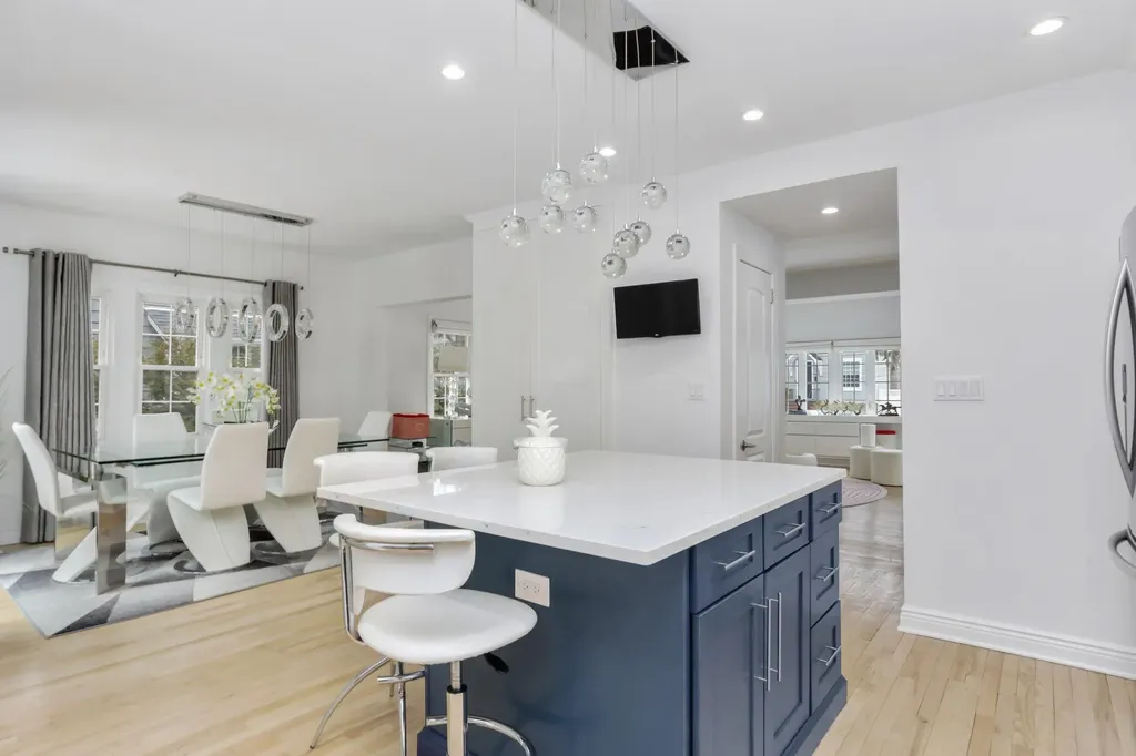 425 Carol Place Pelham NY 10803
