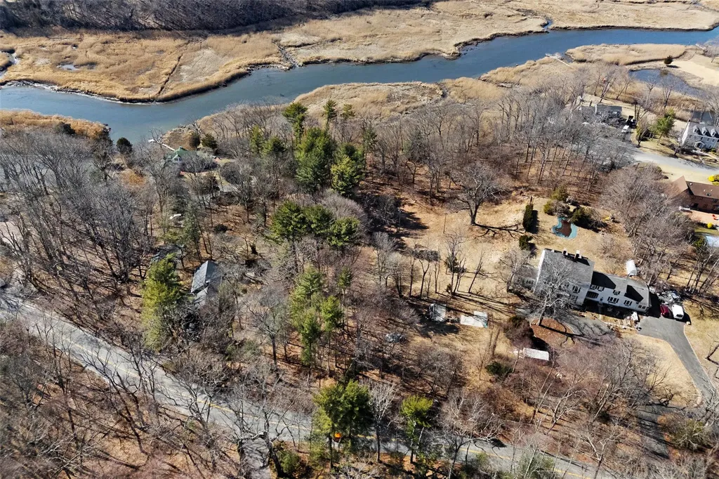 326a Nissequogue River Road Saint James NY 11780