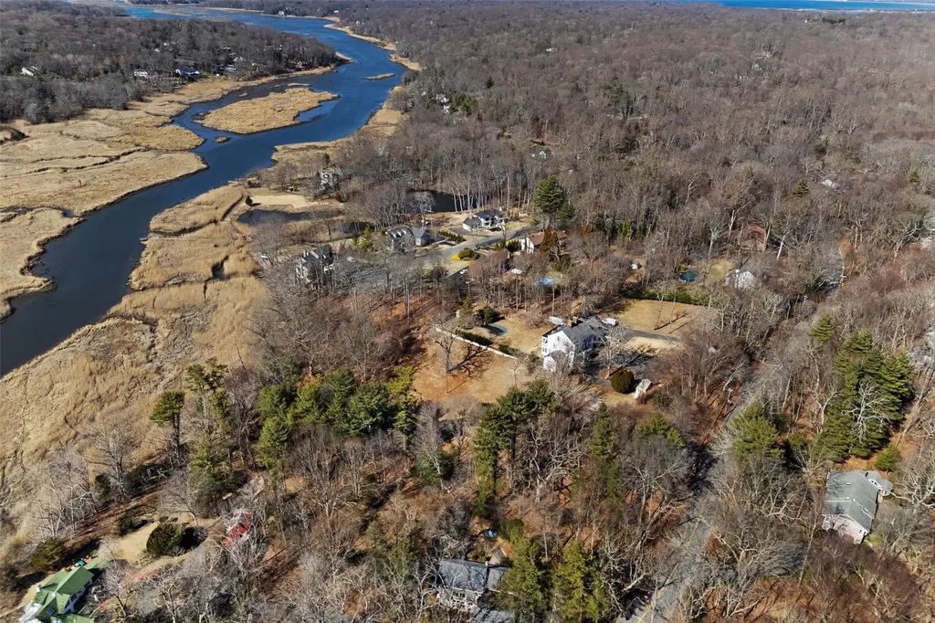 326a Nissequogue River Road Saint James NY 11780