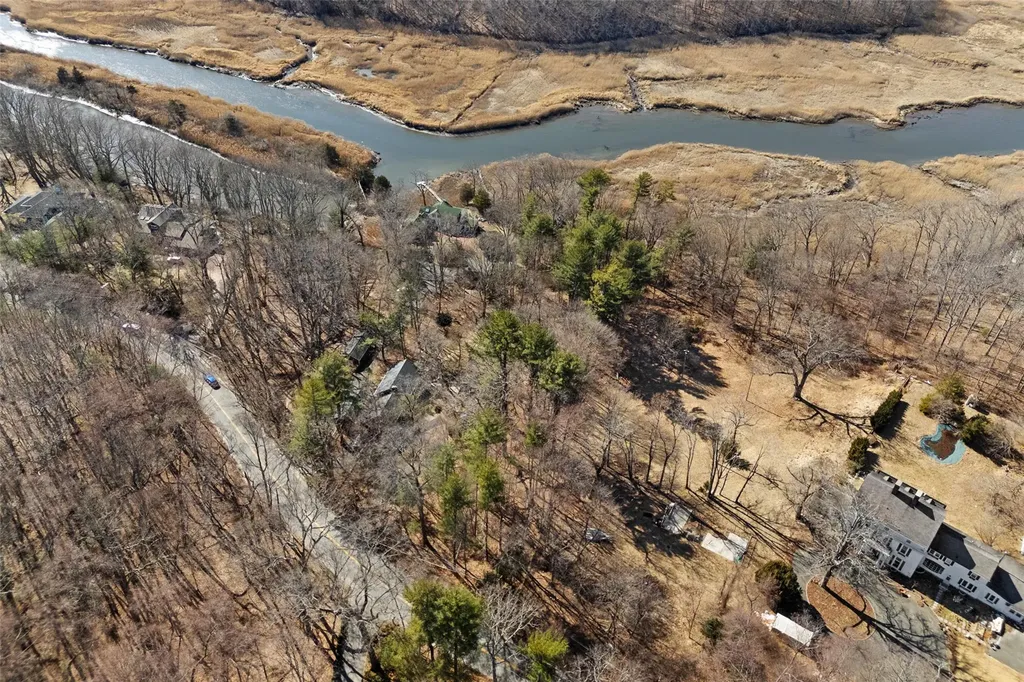 326a Nissequogue River Road Saint James NY 11780