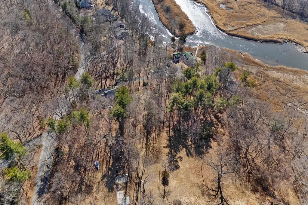 326a Nissequogue River Road Saint James NY 11780