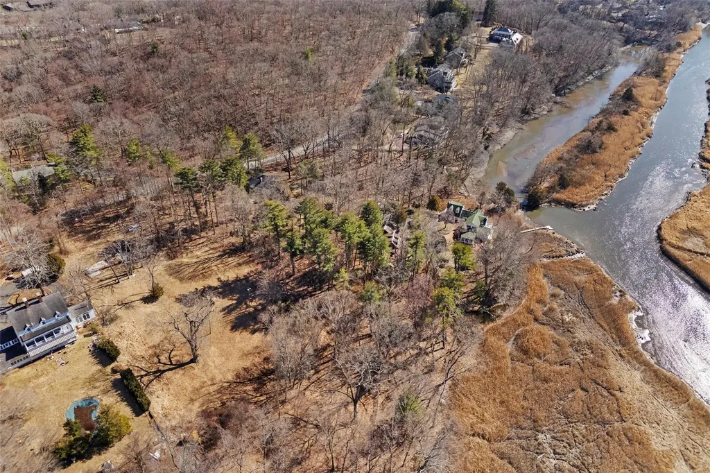 326a Nissequogue River Road Saint James NY 11780