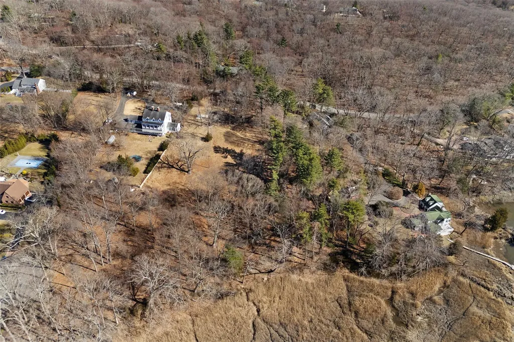 326a Nissequogue River Road Saint James NY 11780