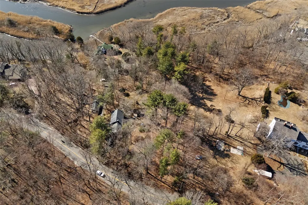 326a Nissequogue River Road Saint James NY 11780