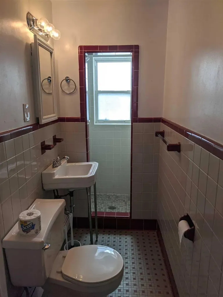 932 Violet Avenue Hyde Park NY 12538