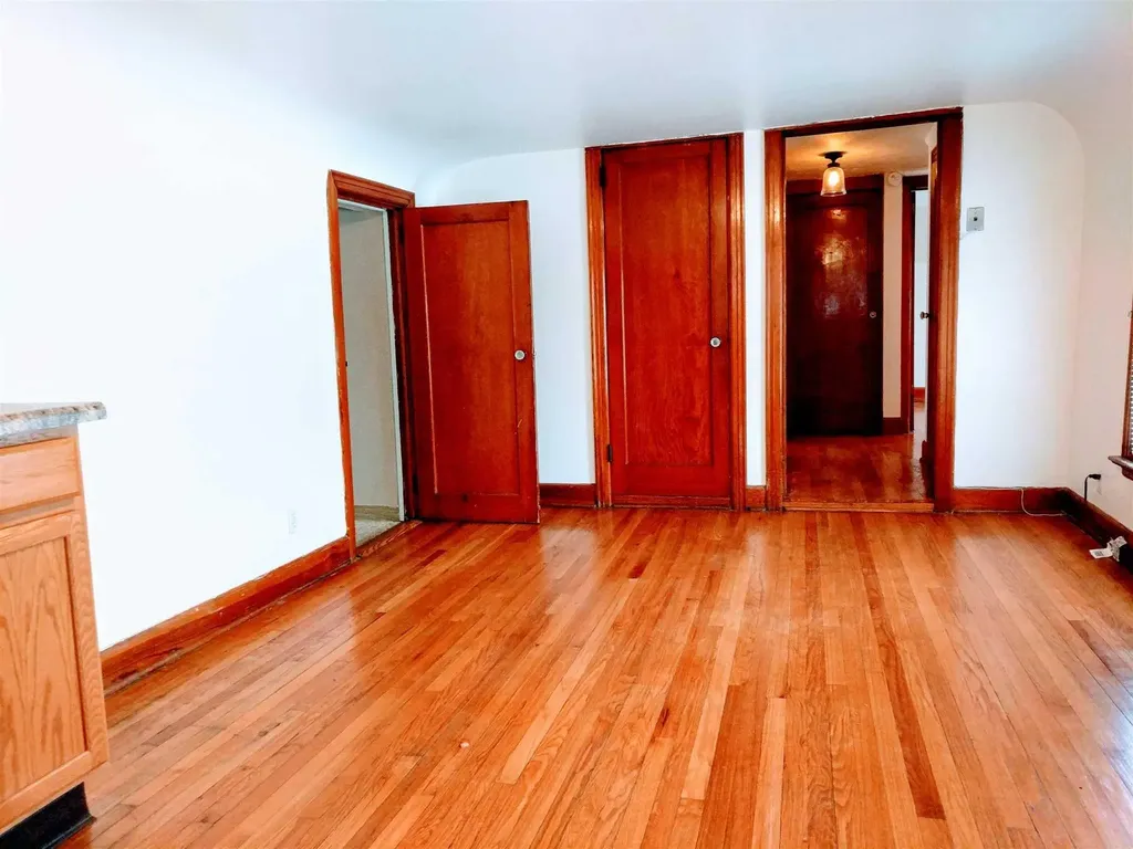 932 Violet Avenue Hyde Park NY 12538