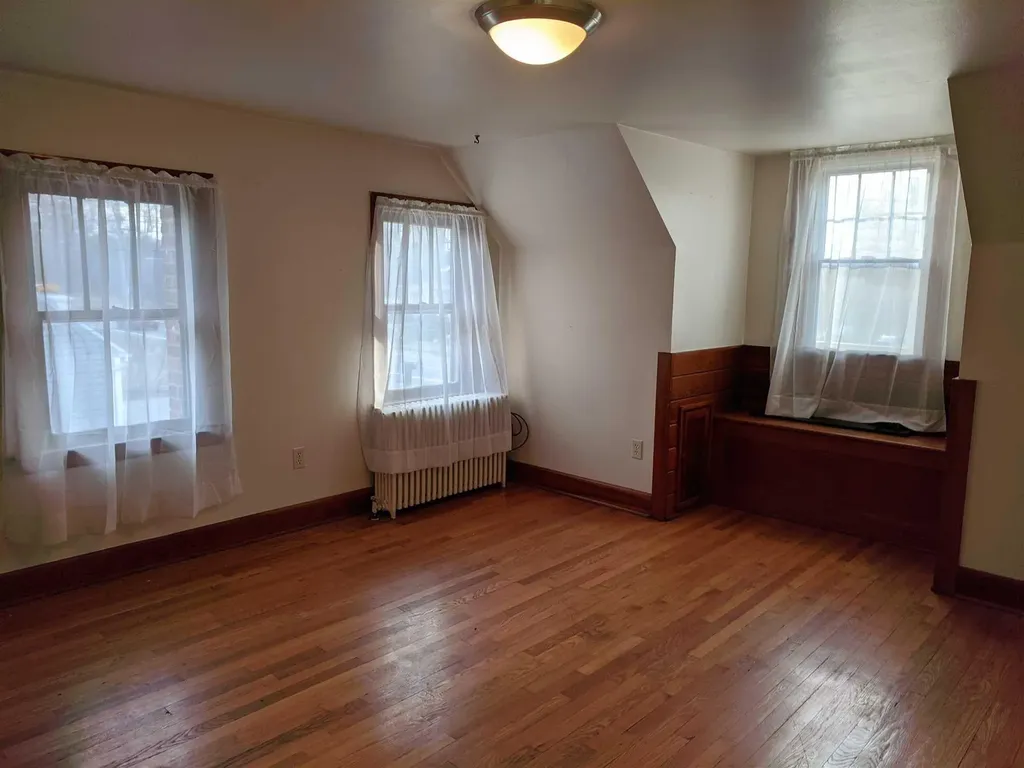 932 Violet Avenue Hyde Park NY 12538