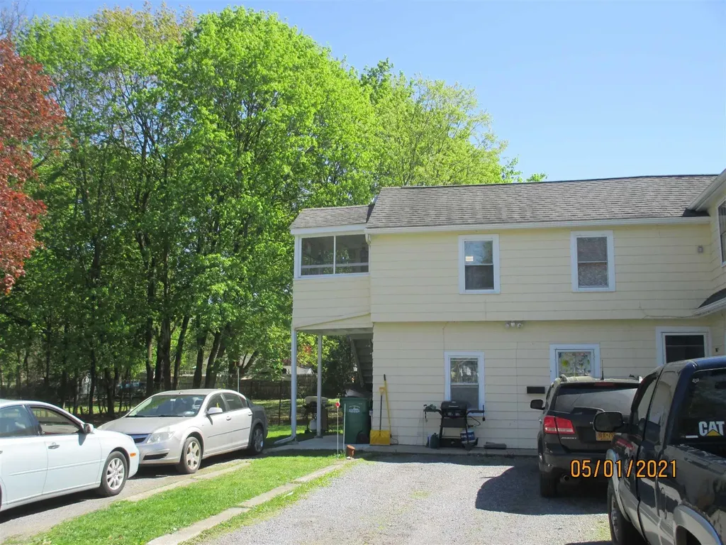 932 Violet Avenue Hyde Park NY 12538