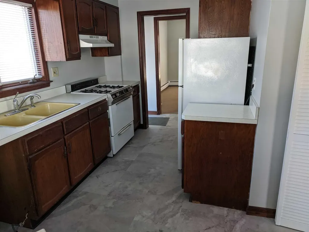 932 Violet Avenue Hyde Park NY 12538