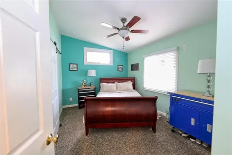 25 Fairlawn Court Shirley NY 11967