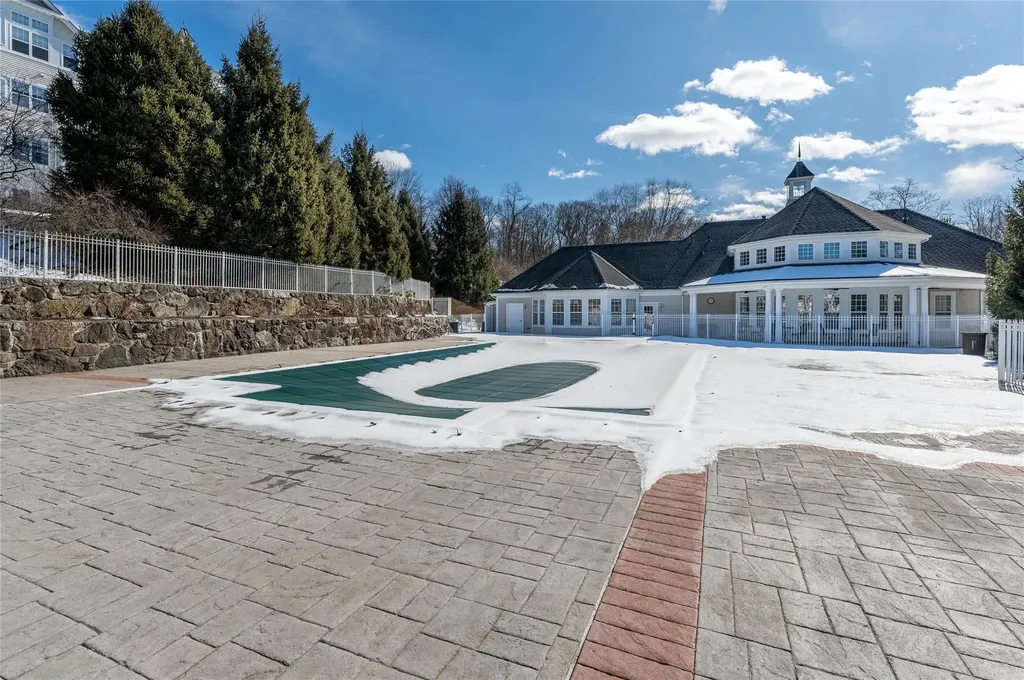 227 Highridge Court Peekskill NY 10566
