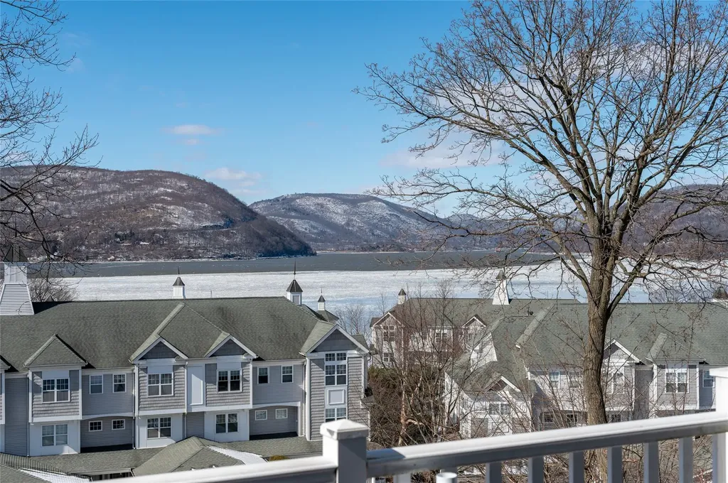 227 Highridge Court Peekskill NY 10566