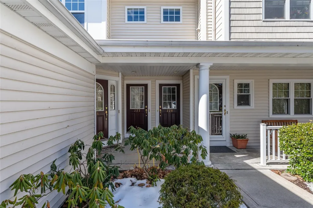 227 Highridge Court Peekskill NY 10566