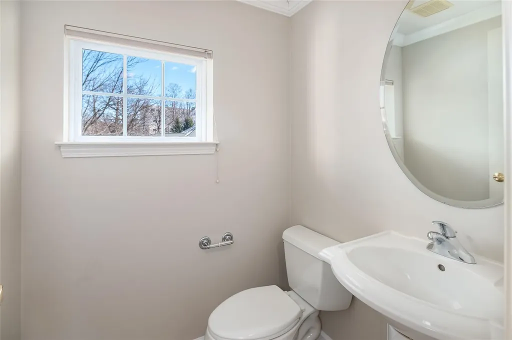227 Highridge Court Peekskill NY 10566